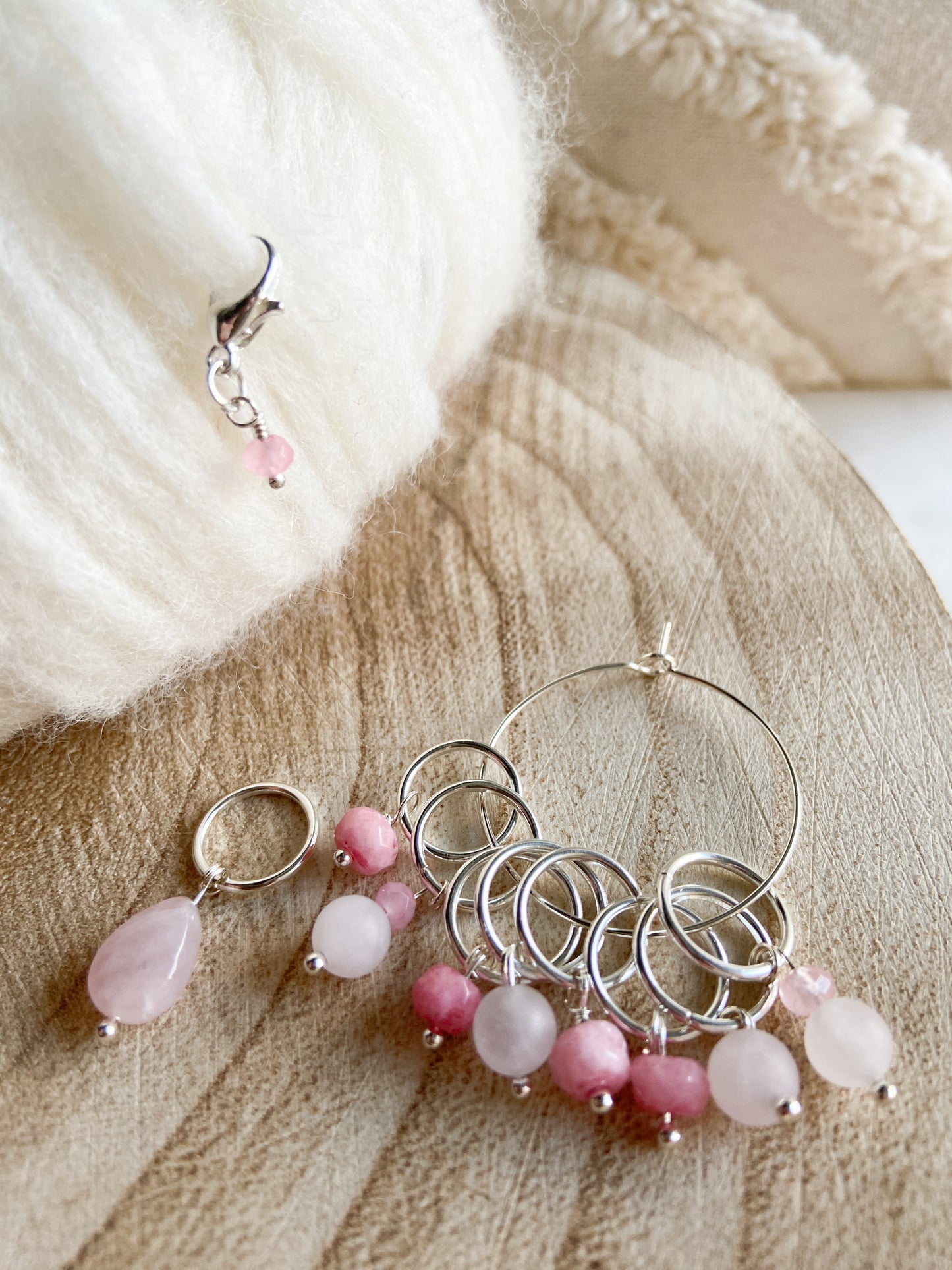 Bleikt og rose quartz steinar