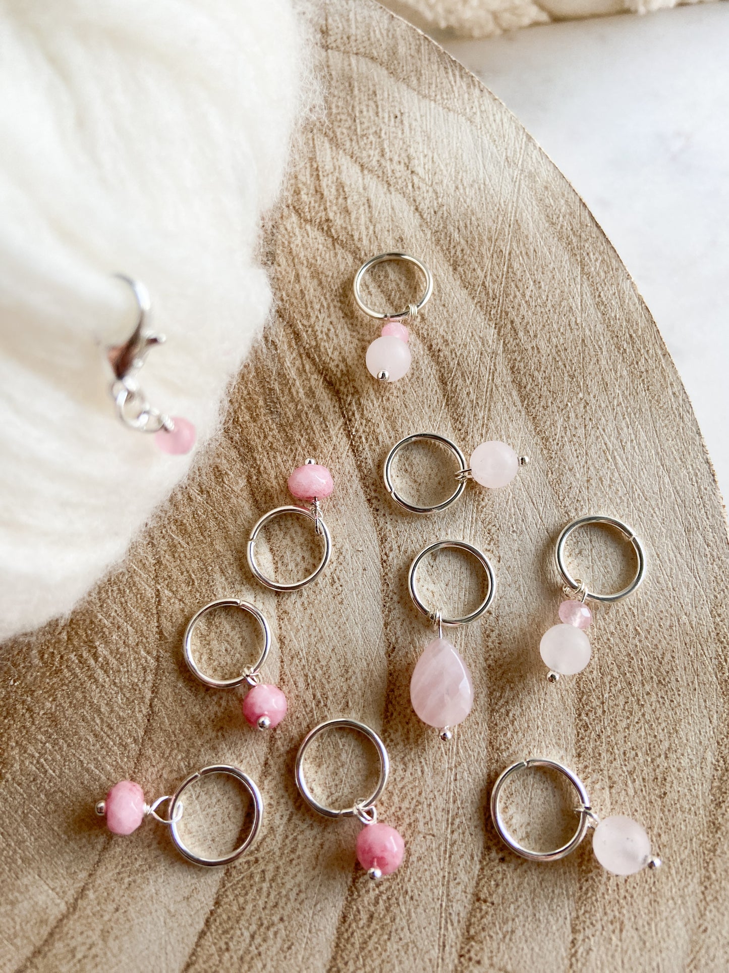 Bleikt og rose quartz steinar